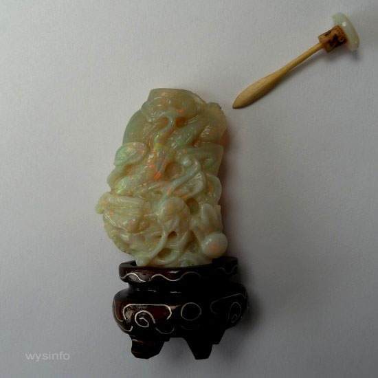 Chinese Antique Opal Perfume Bottle with Cap